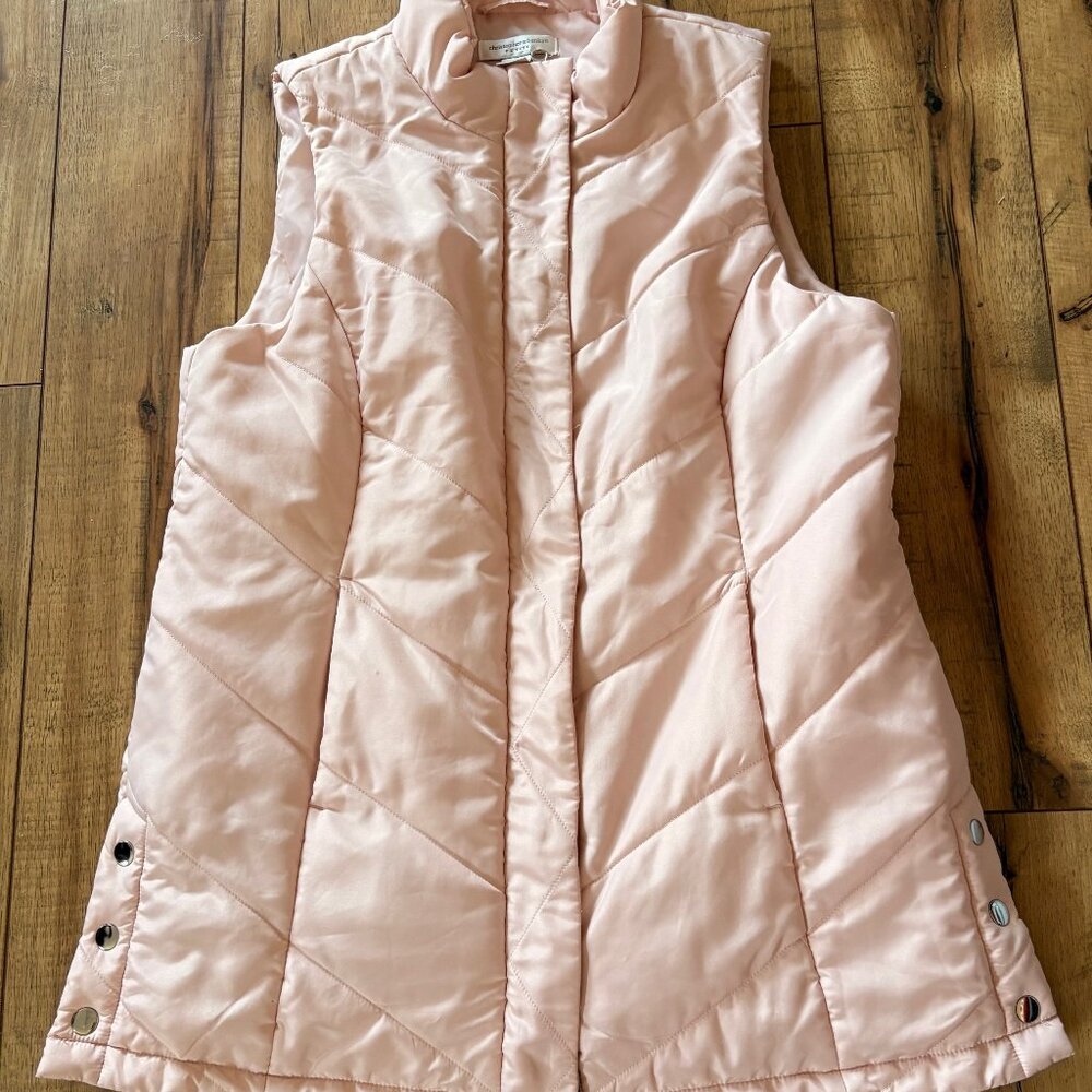 Christopher & Banks women's size Petite Medium lightweight puffy vest - Pink